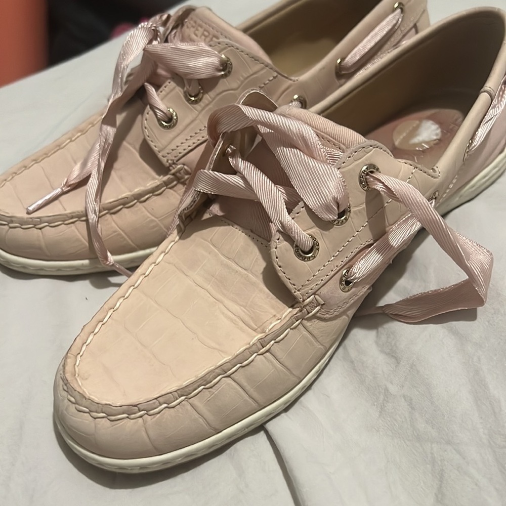 Sperry’s size 10